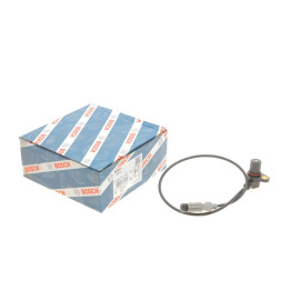 Датчик оборотів двигуна BOSCH 0261210147