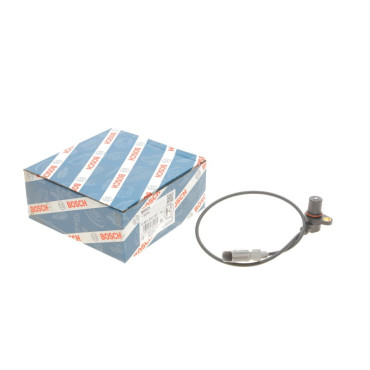 Датчик оборотів двигуна BOSCH 0261210147