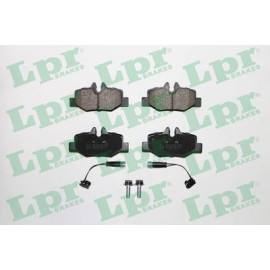 LPR 05p1246 Комплект тормозных колодок из 4 шт. дисков LPR 05p1246