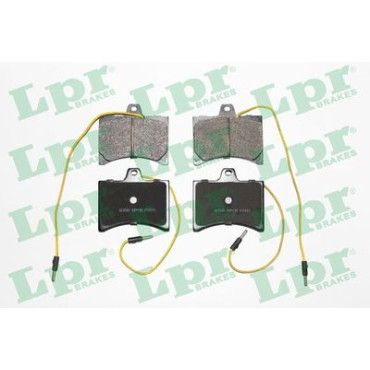 Комплект тормозных колодок LPR 05p195