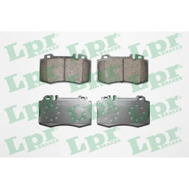 LPR 05p899 Комплект тормозных колодок из 4 шт. дисков LPR 05p899