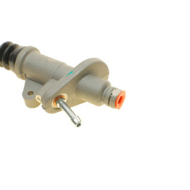 Цилиндр сцепления главный BOSCH 0986486050