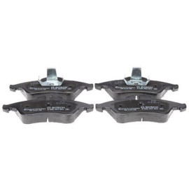 Комплект тормозных колодок из 4 шт. дисков BOSCH 0986494504