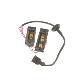 Корпус ліхтаря освітлення номера AUTOTECHTEILE 3827004