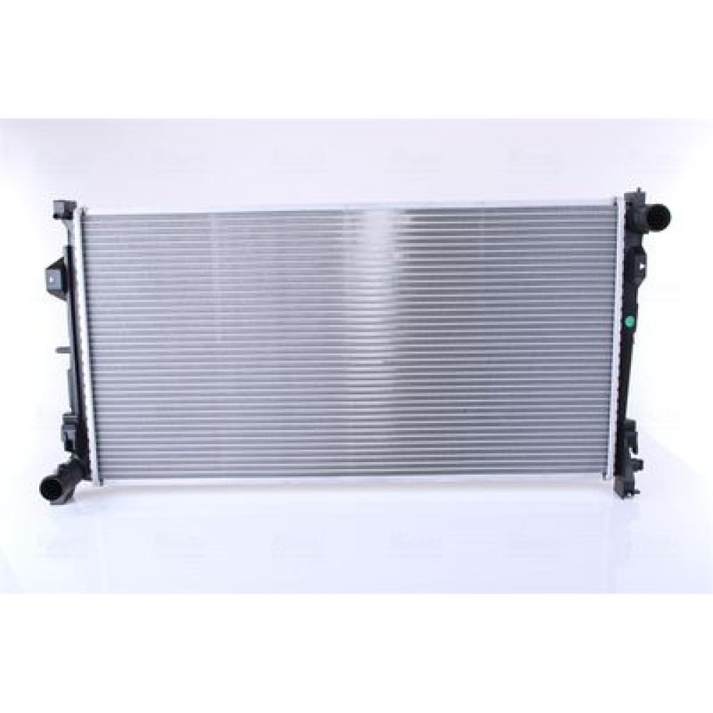 Радіатор системи охолодження NISSENS 61018a