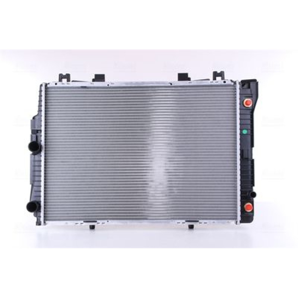 Радіатор охолодження двигуна NISSENS 62713a