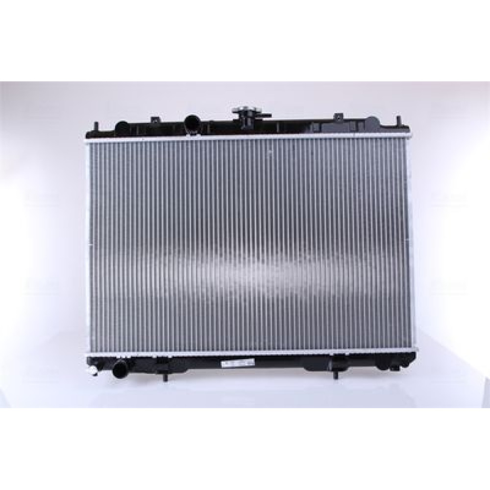 Радиатор системы охлаждения NISSENS 68705a
