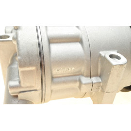 Компресор кондиціонера VALEO 699383