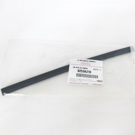 Гумка склоочисника MITSUBISHI 8253a216