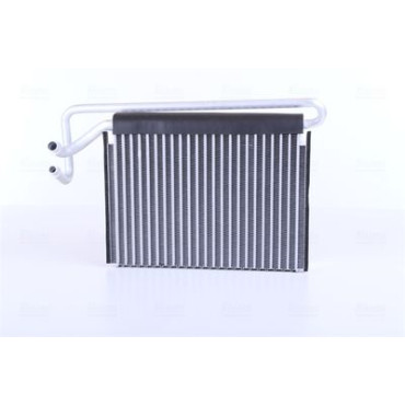 Испаритель NISSENS 92177