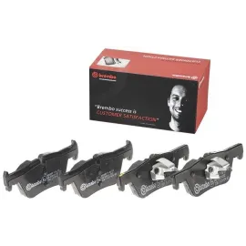 Гальмівні колодки дискові, комплект Brembo P06071