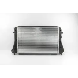 Інтеркулер NISSENS 96715