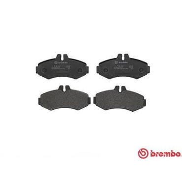 Тормозные колодки передние BREMBO p50031