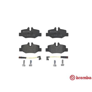 Комплект гальмівних колодок з 4 шт. дисків BREMBO p50051